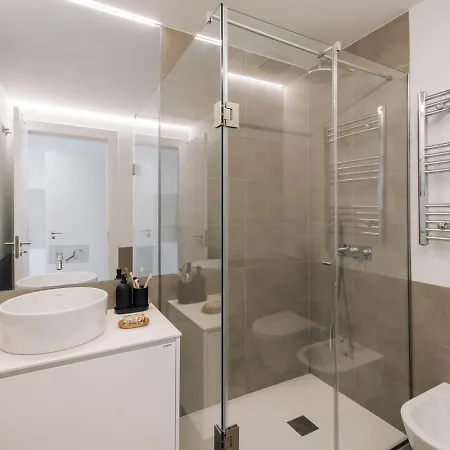 Apartment Berlengas - 2 Bedroom And Parking In Arroios *