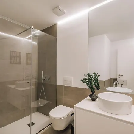 Berlengas - 2 Bedroom And Parking In Arroios Apartment Lisbon