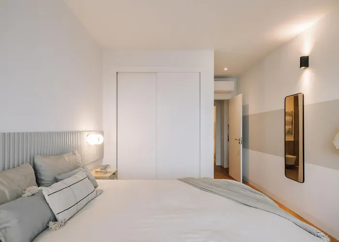 Berlengas - 2 Bedroom And Parking In Arroios * Lisboa